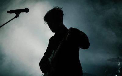 How to Earn Money by Sharing Music on Social Media (Community Boost Guide)